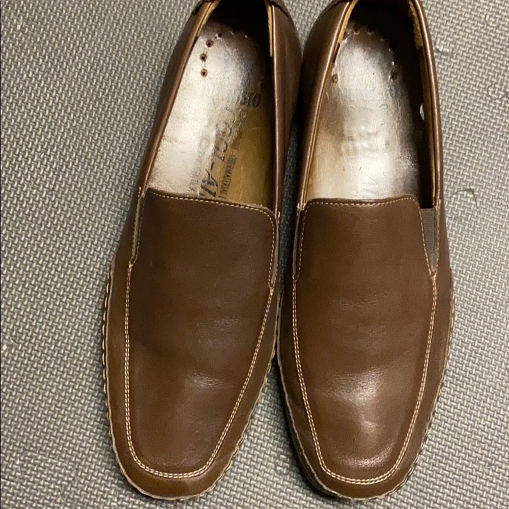 Mephisto Edlef brown loafers.